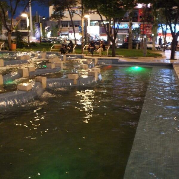 نورپردازی آبنمای هفت حوض