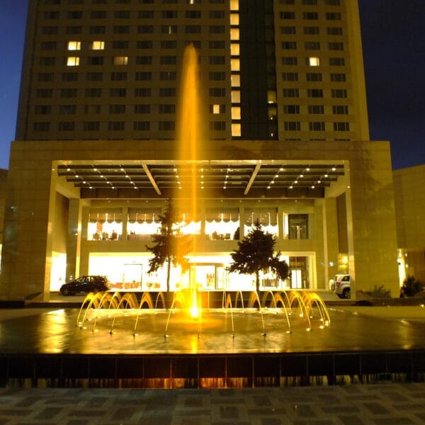 آبنمای متحرک هتل آزادی تهران