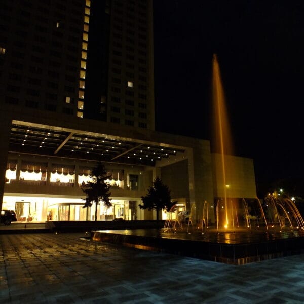 اجرای آبنمای هتل آزادی