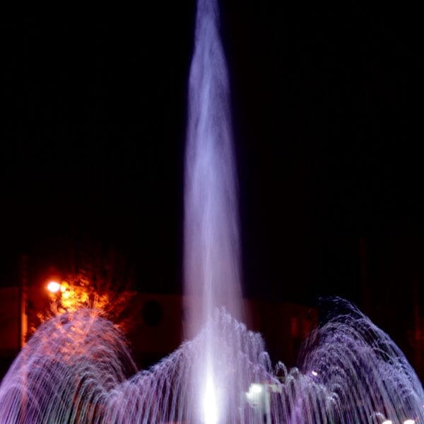 آبنمای میدان فلسطین نی ریز