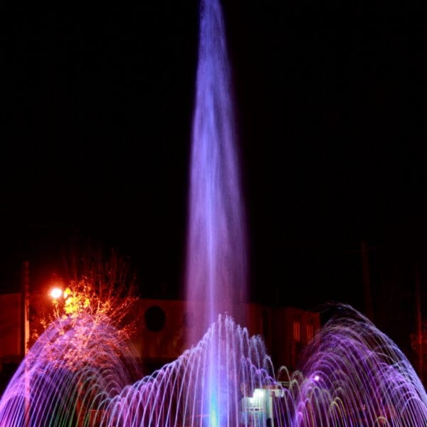 آبنمای میدان فلسطین نی ریز