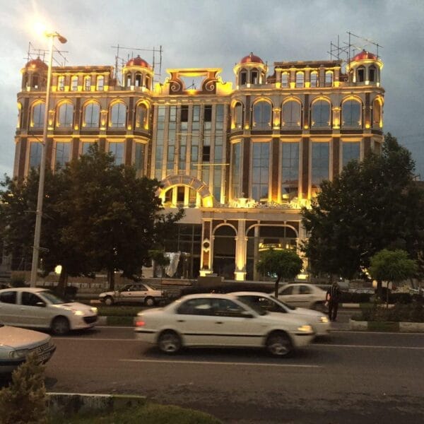 نورپردازی نمای ساختمان گرگان