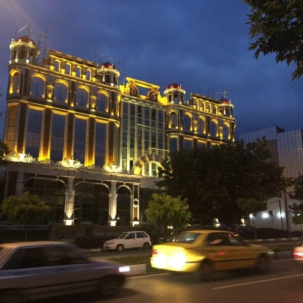 نورپردازی نمای ساختمان گرگان