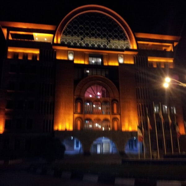 نورپردازی نمای ساختمان شهرداری تبریز