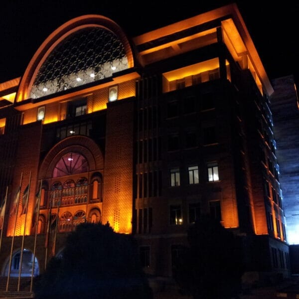 نورپردازی نمای ساختمان شهرداری تبریز