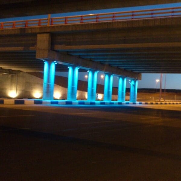 نورپردازی ستون های زیر گذر شاهین شهر