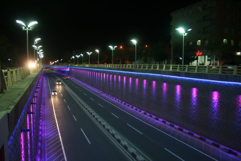 نورپردازی و روشنایی شهری